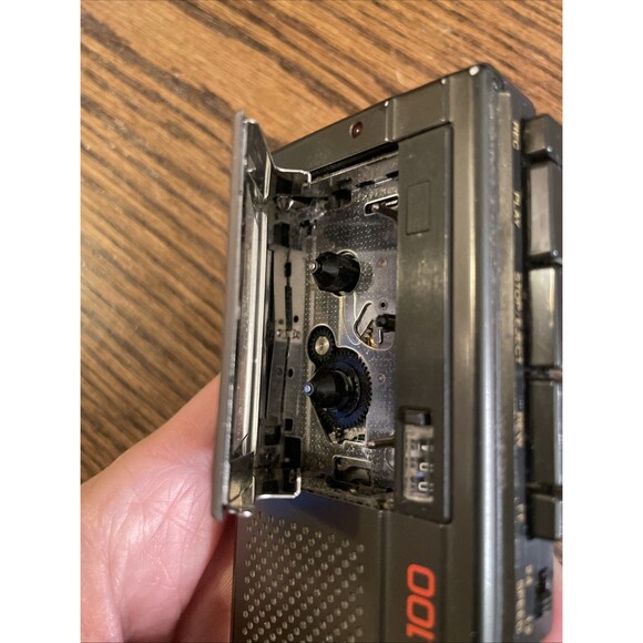 Vintage Olympus Pearlcorder L100 Micro Cassette Recorder Tested - Picture 2 of 8